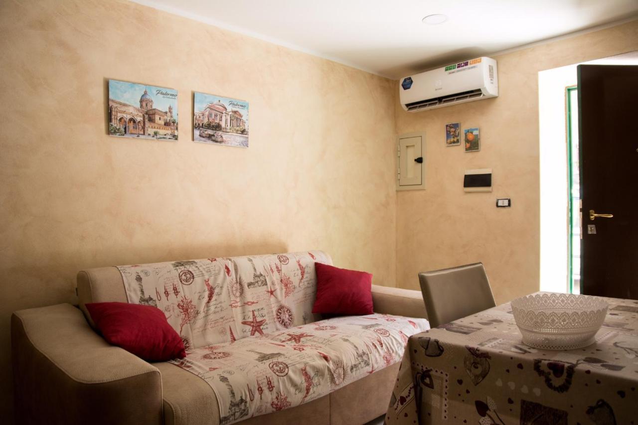 Casa Assisi Appartement Palermo Buitenkant foto