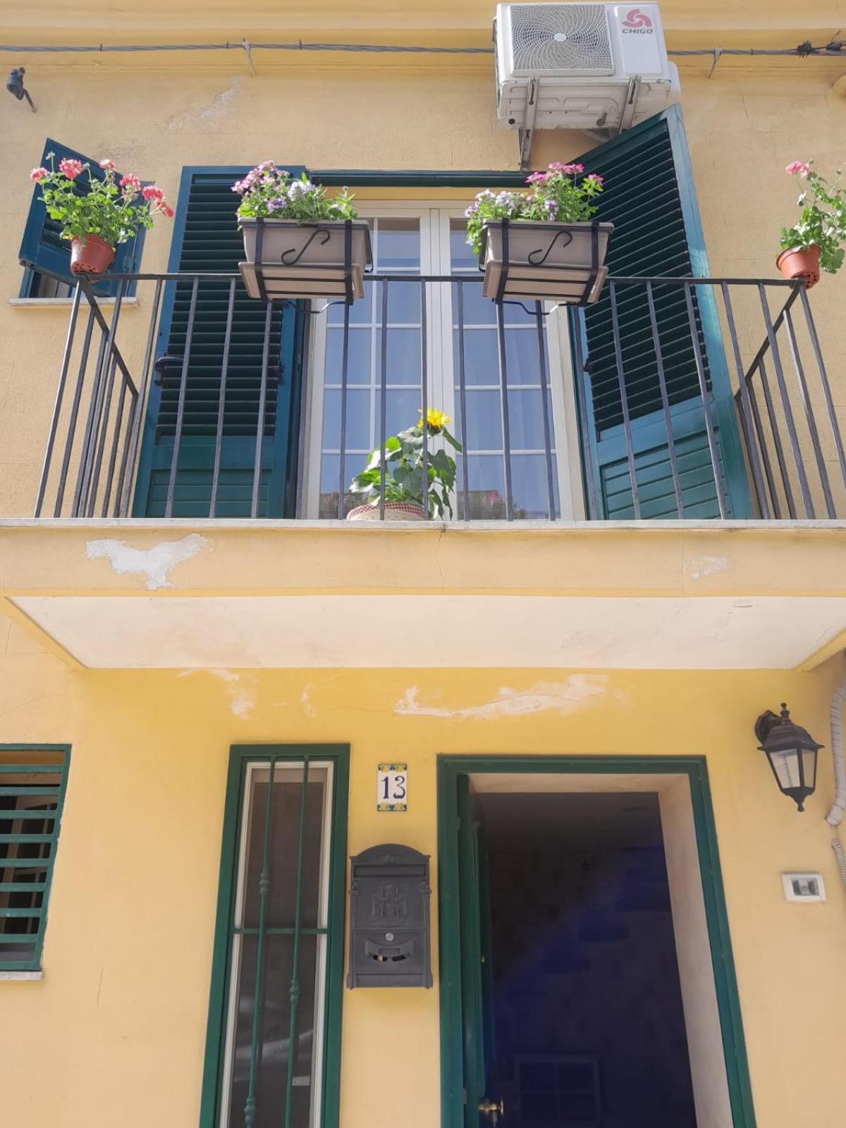 Casa Assisi Appartement Palermo Buitenkant foto
